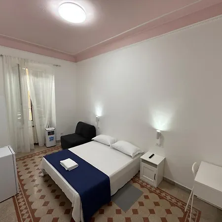 Bella * Rome